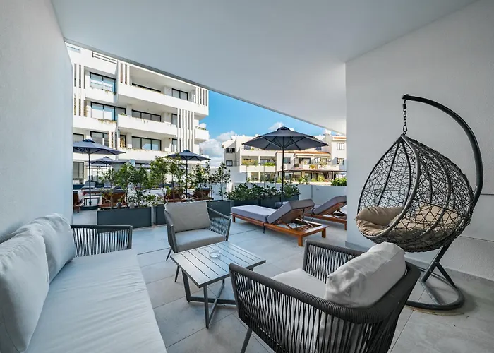Downtown Park Aparthotel Paphos